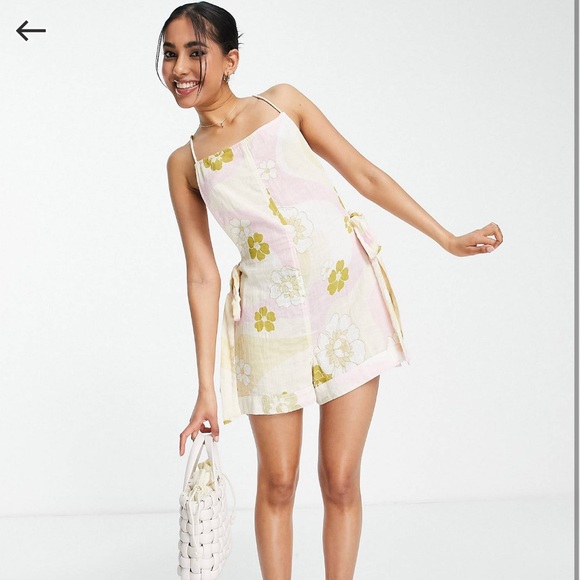 Linen Romper - Picture 4 of 7